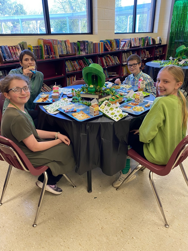 west carroll elementary students celebrating with st patricks day meal atfirst frontiers reading program award for 75+ books read
