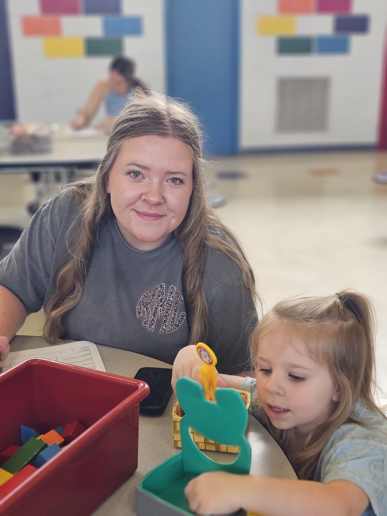 west carroll primary student registering for kindergarten with family