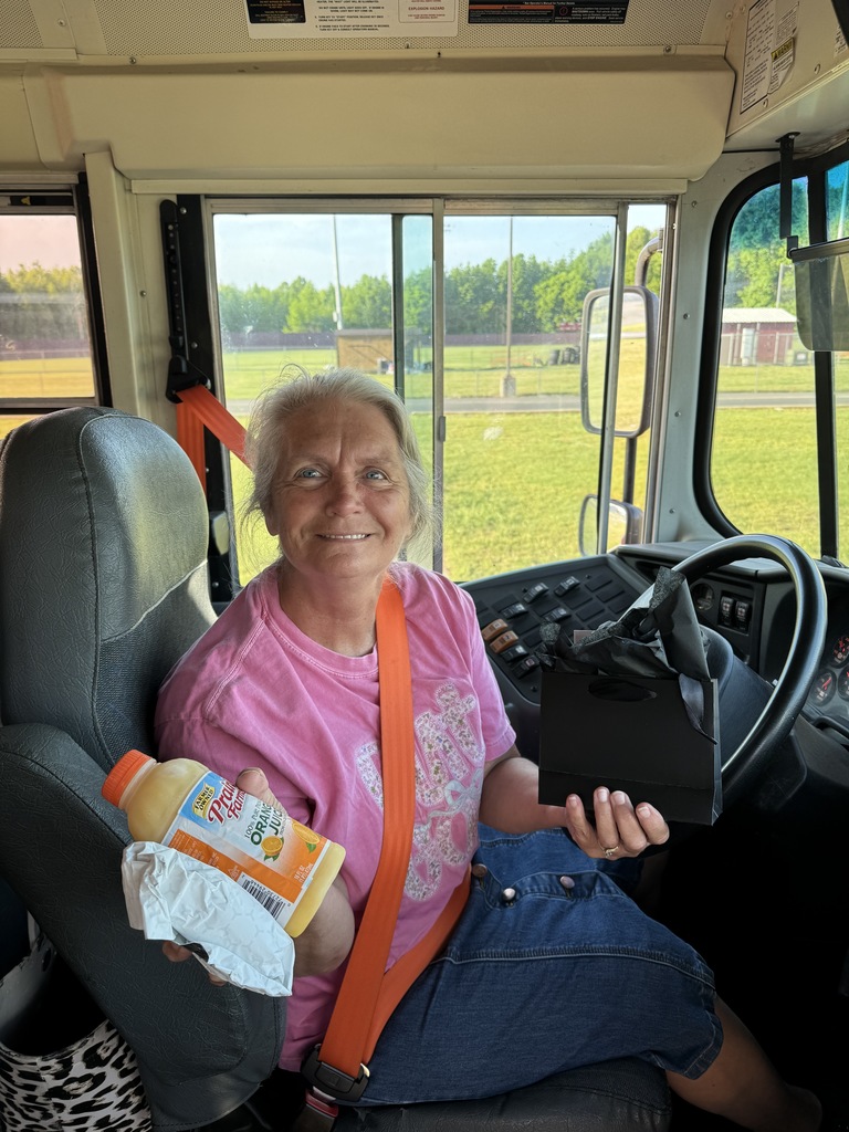 WC bus driver with breakfast and gift of appreciation 