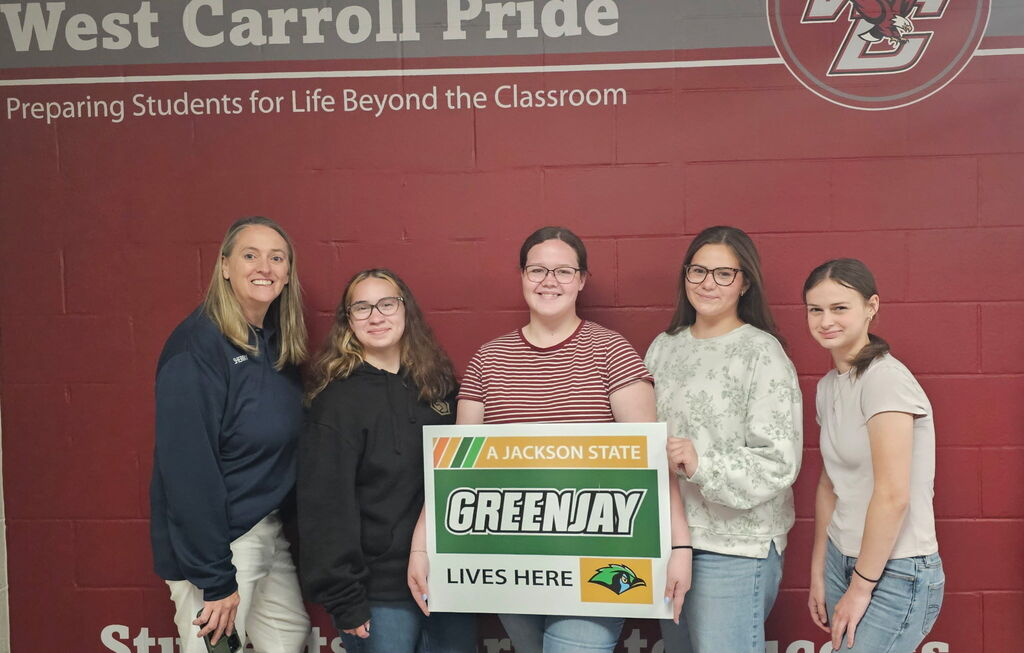 3rd group of middle college studetnts preparing for senior year 