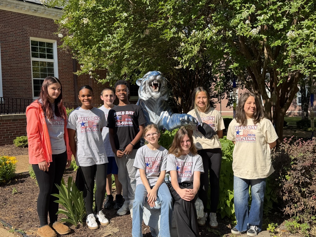 west carroll elementary students who  read most books for final frontier challenge, at a park