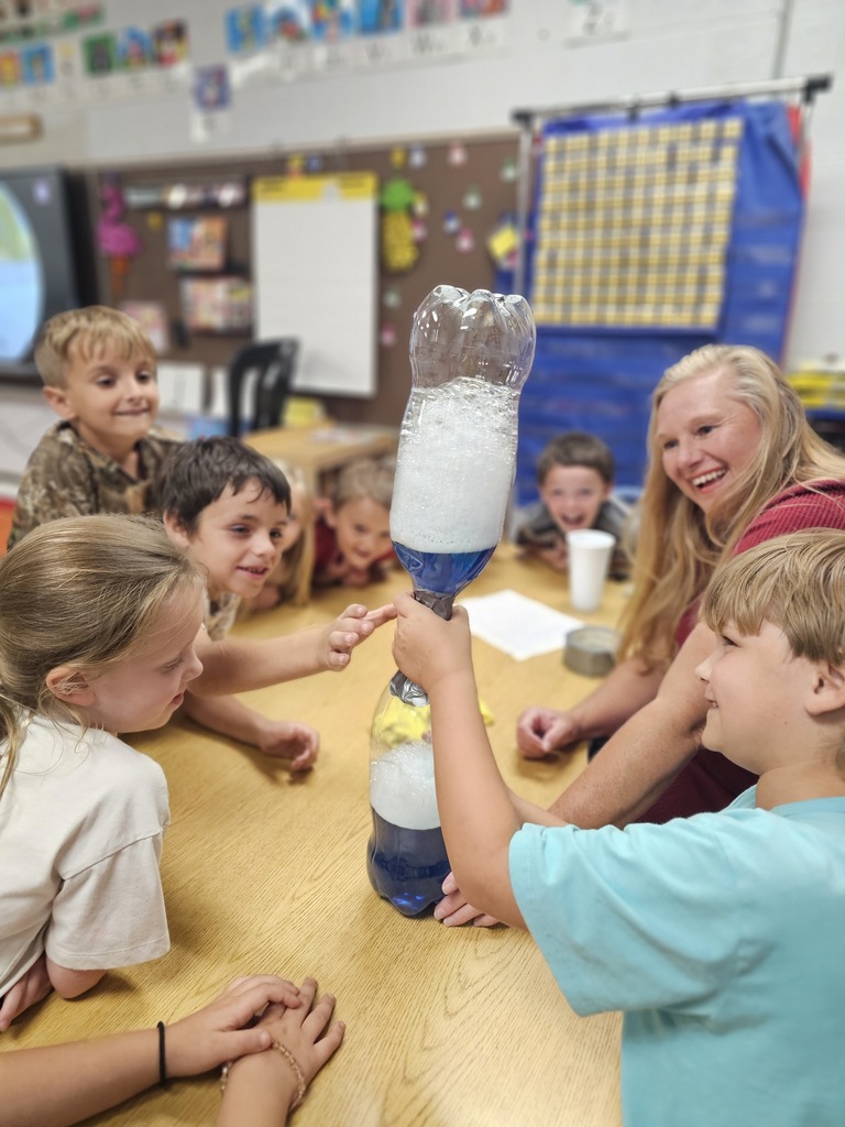 wcp students learning at summer camp about vortex and tornadoes
