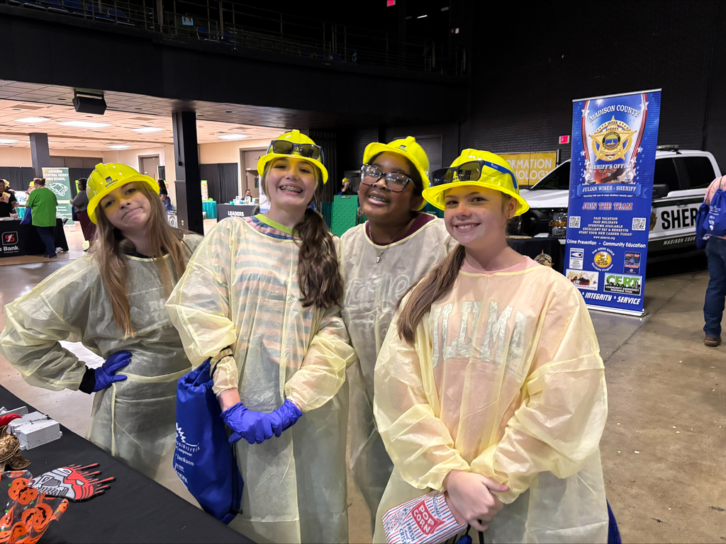8th grade students at the Pathways2Possibiliites Career Expo