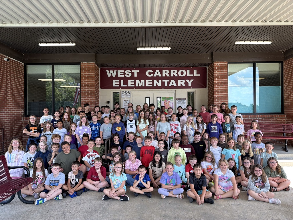 large group of west carroll elementary students who celebrated the reading celebration
