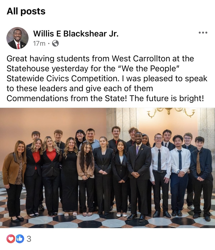 Group of students at the statehouse
