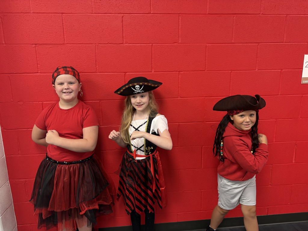 kids dressed as Pirates