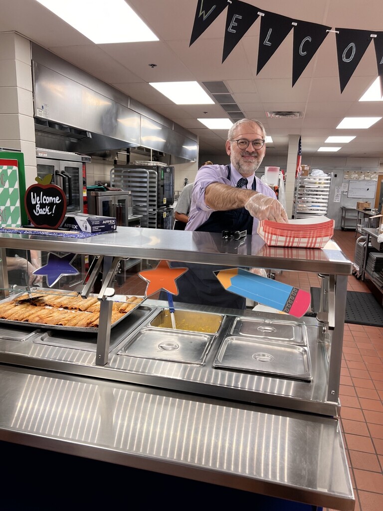 Principal serving food