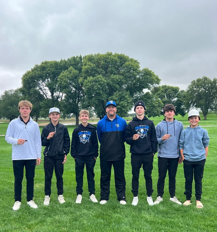 Dak XII Boys’ Golf
