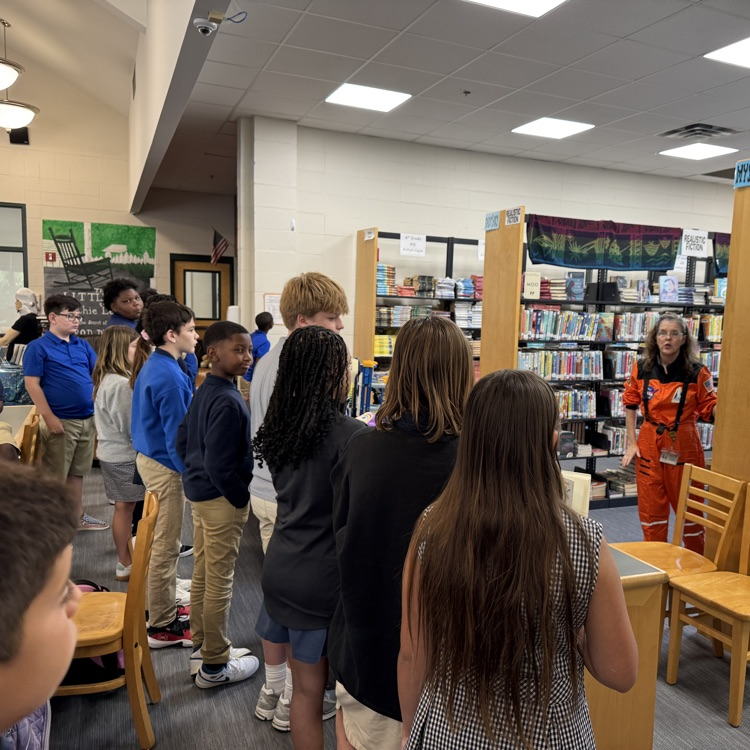 Ms. Lathrop introduce his student students to the library