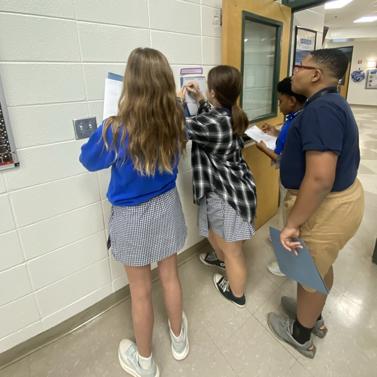Students use clues.