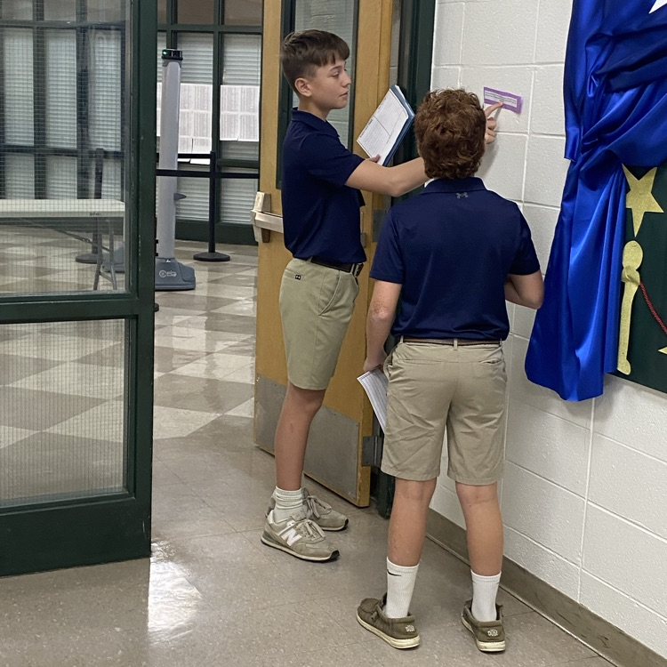 Students use clues.