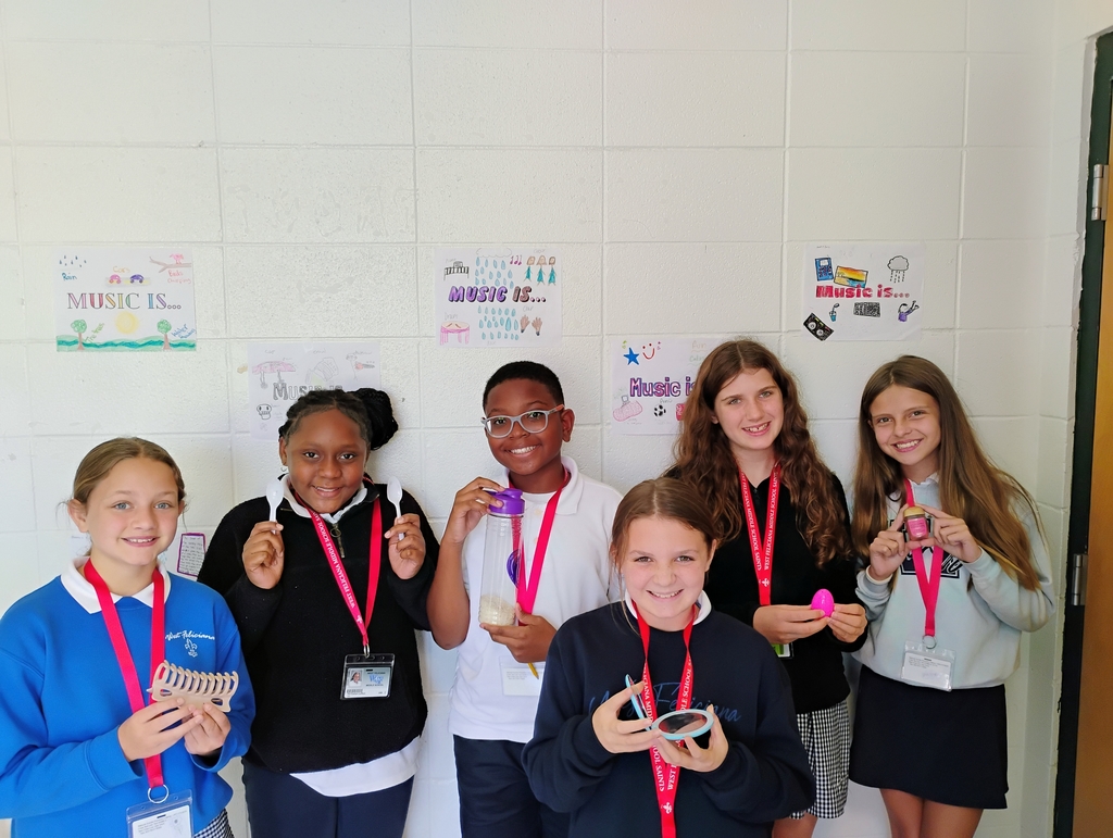 Students use creative instruments