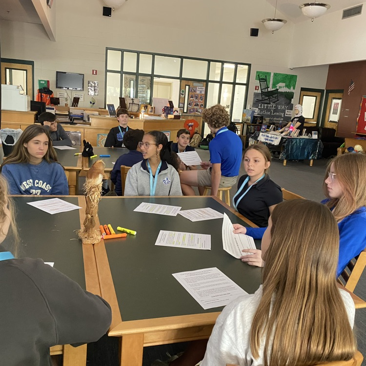 Club Read students attend their first meeting