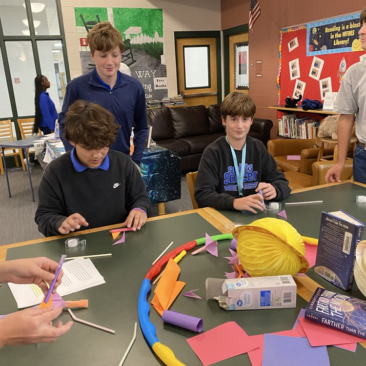 Students play games at Club Read 