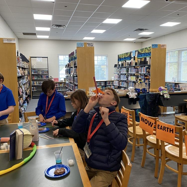 Students play games at Club Read 