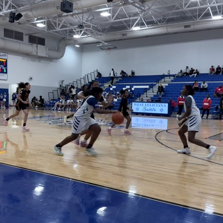 players on the court 