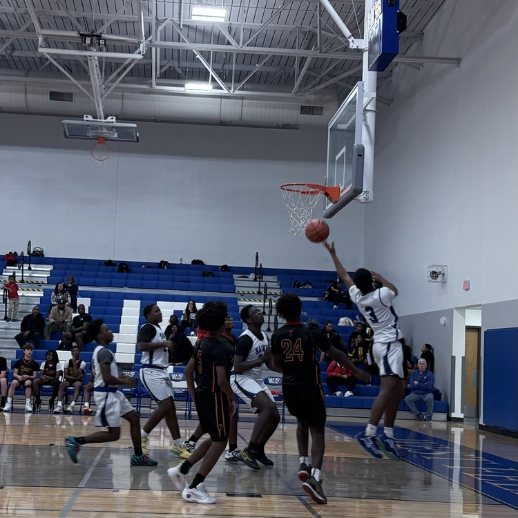 players on the court 