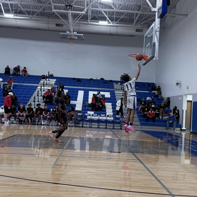 players on the court 