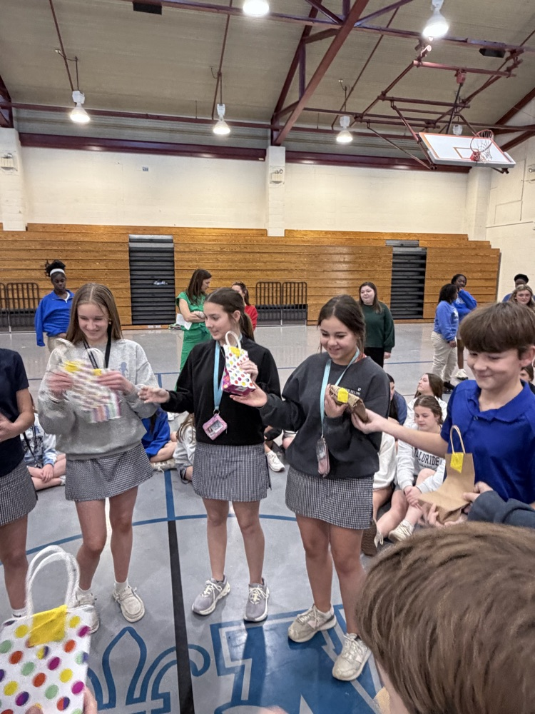 students play a game