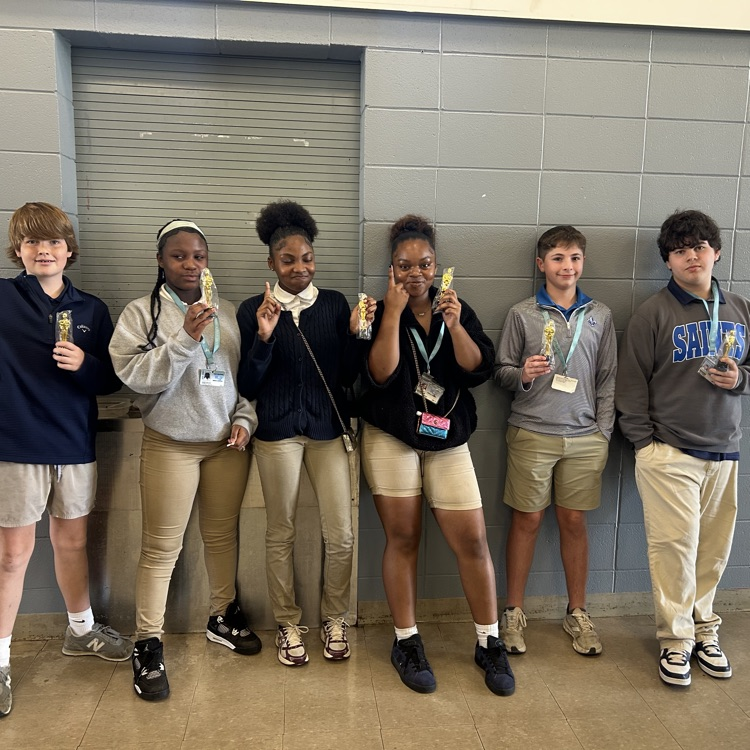 Group photo of eighth grade students