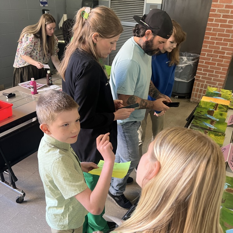 Students visit artwork  