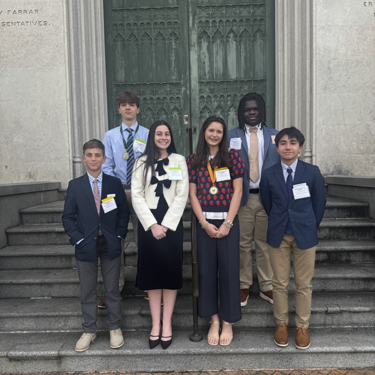 Youth Leg leaders pose for group photo  