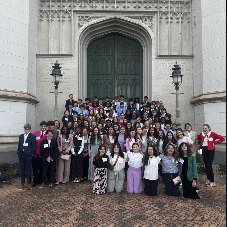Youth Legislature group photo in front of old state capitol 