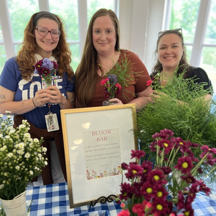 Teachers show off their bouquets
