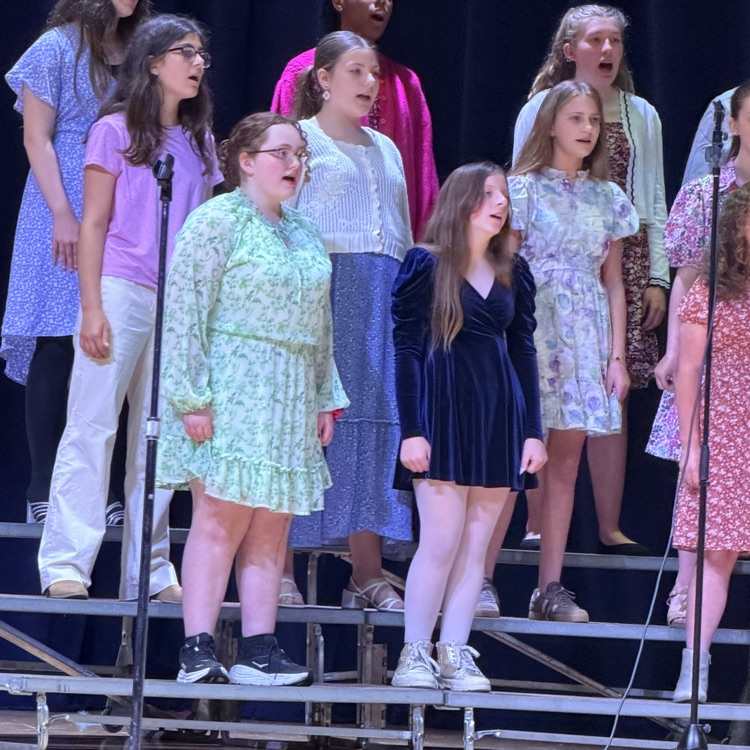 choir performs 