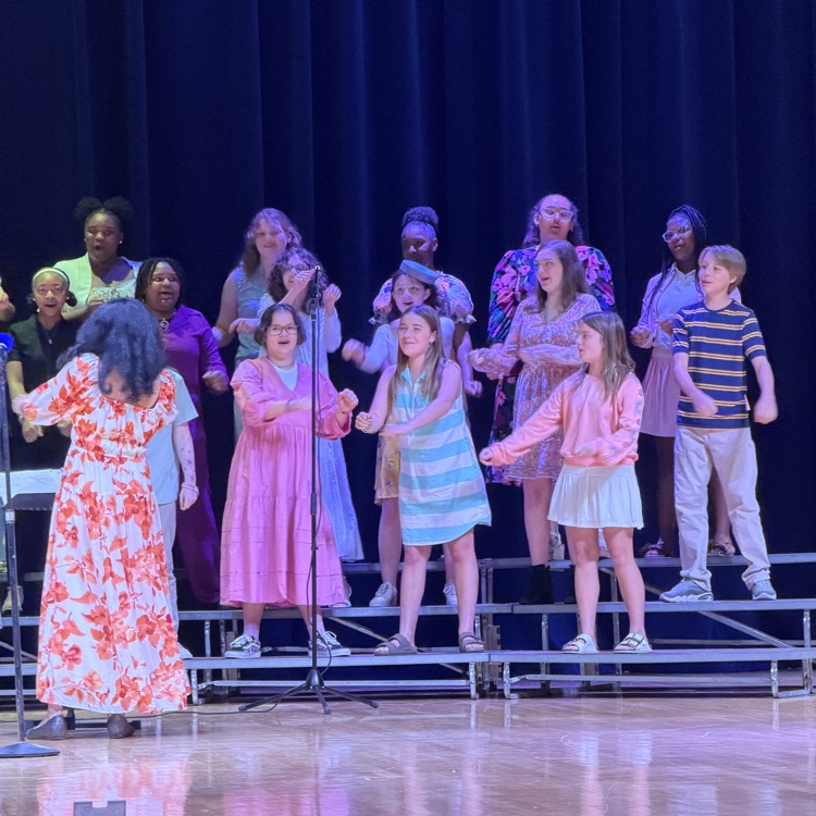 choir performs 