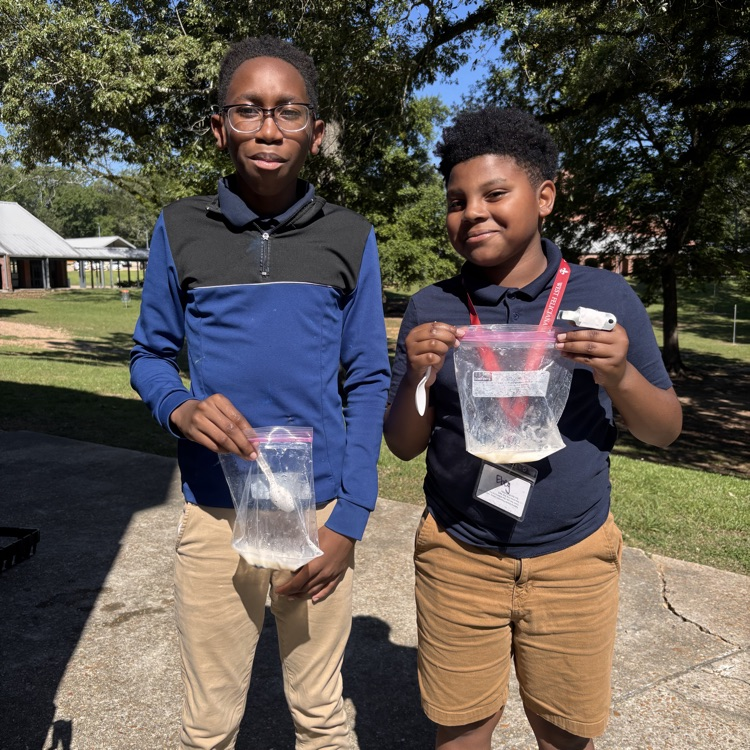 students make ice cream in science class