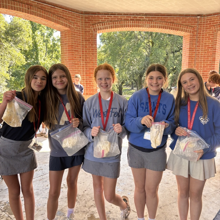 students make ice cream in science class