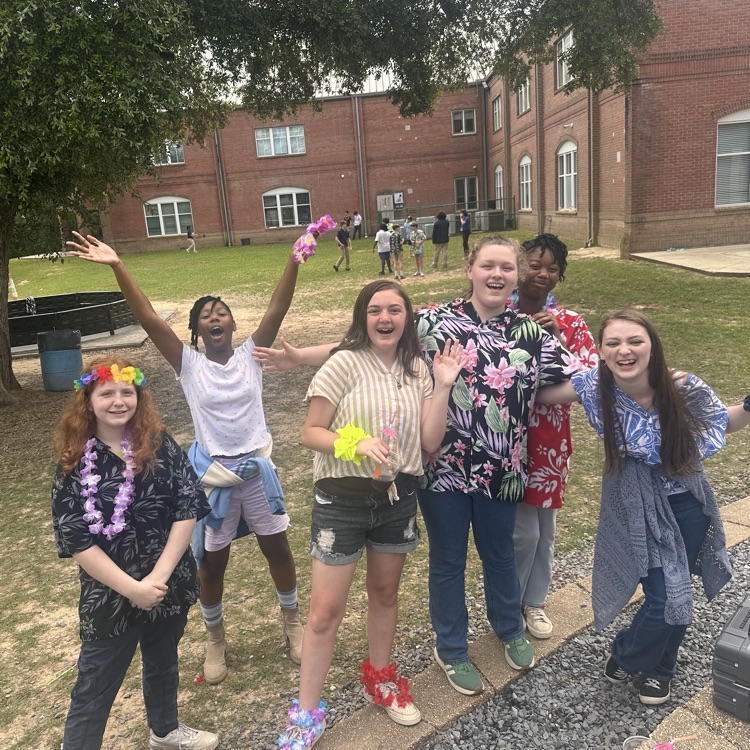 grade students celebrate their last day of school