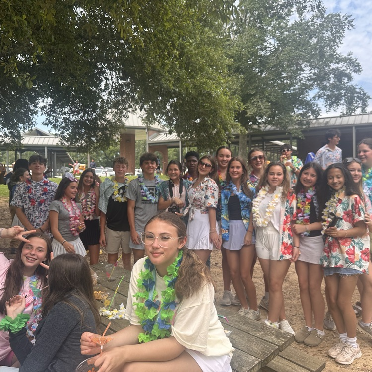 grade students celebrate their last day of school