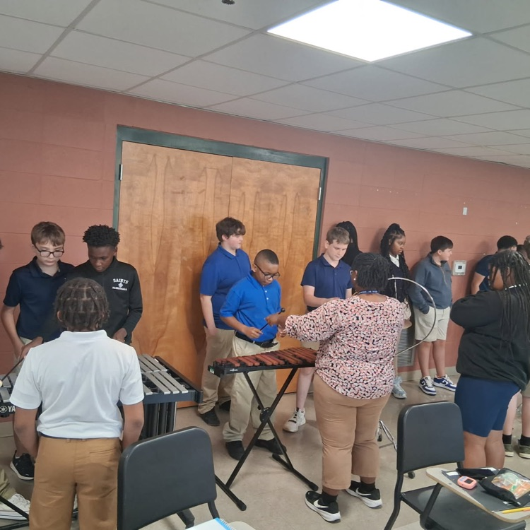 students play xylophone