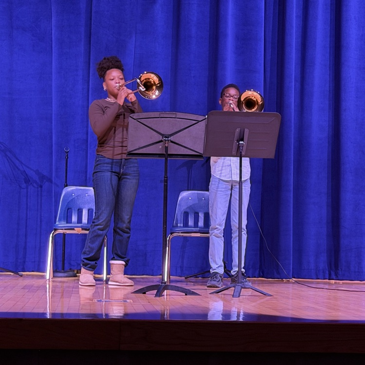 students play trombone 
