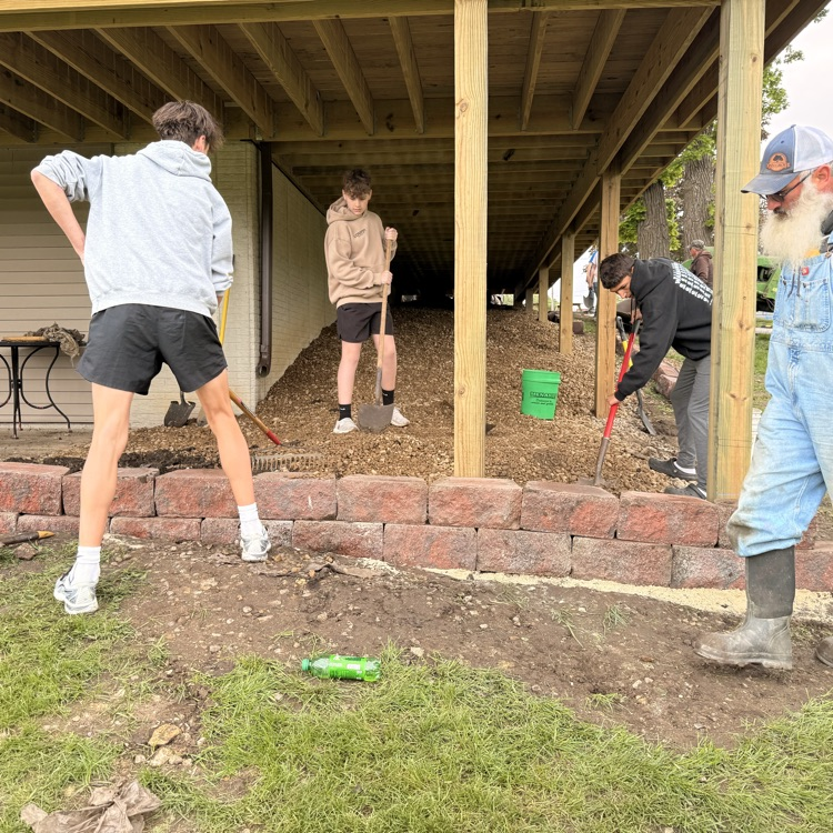 Linn Grove Community Service