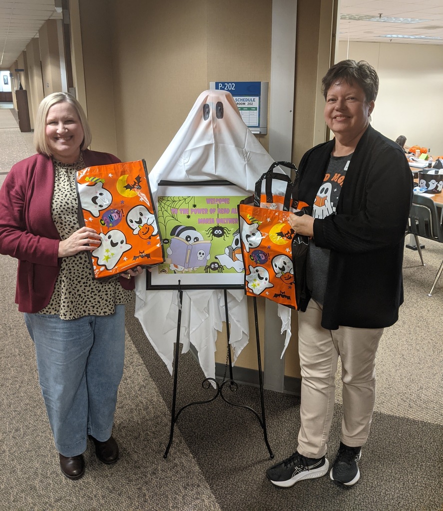 Two participants at teacher workshop.