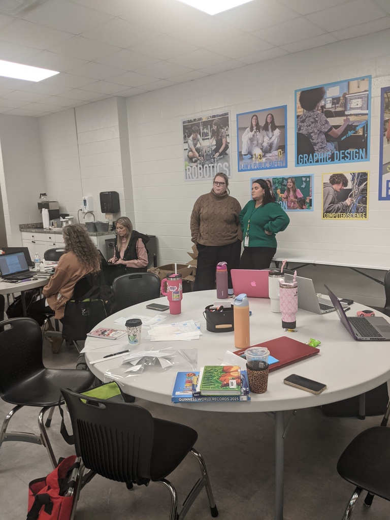 Media Specialists collaborate.