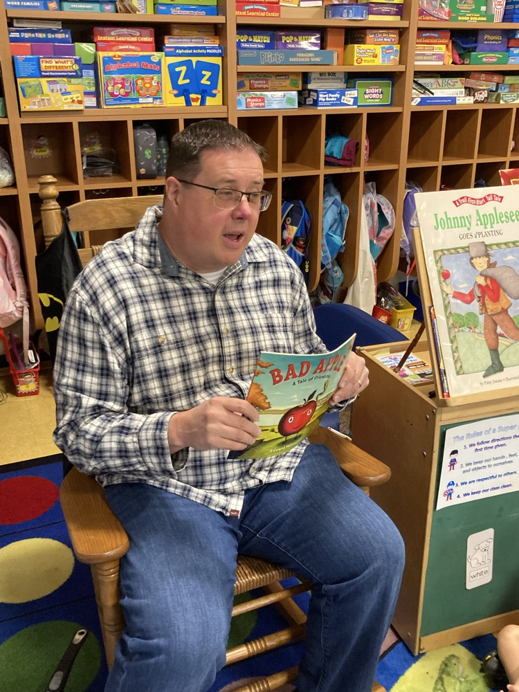 Johnny reads The Bad Apple.
