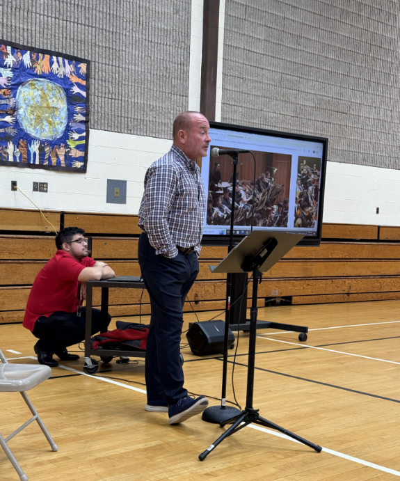 Scott Cranston performing 