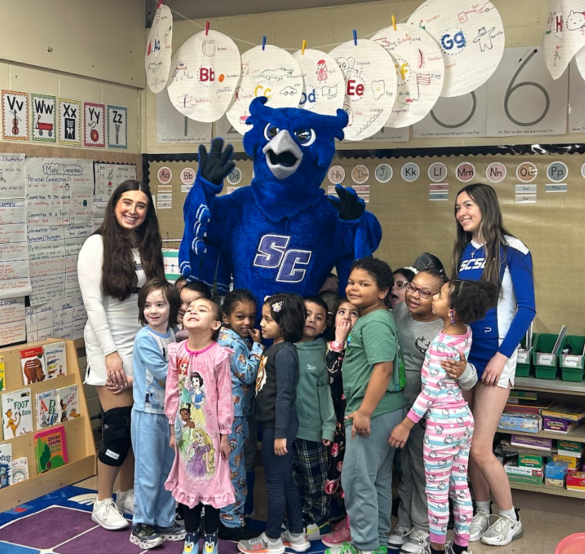 Guest Readers visiting school
