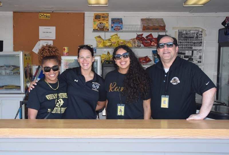 District administrators also provided snacks for the school community. 