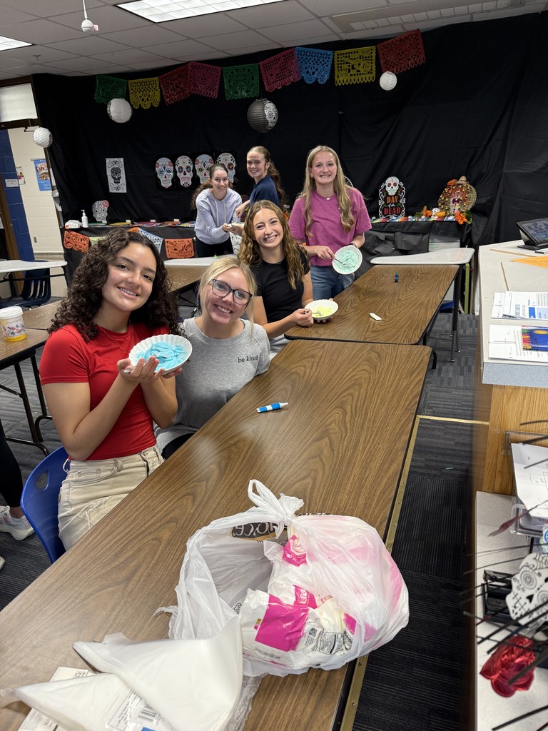 Spanish III making sugar skulls