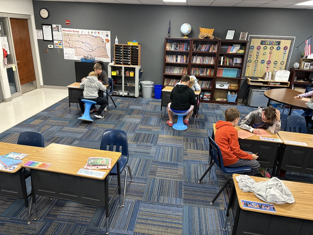 4th graders always enjoy a simultaneous roundtable activity when they do their spelling. In teams, students write a response on their own piece of paper. After two minutes, students rotate clockwise. This continues until all the questions have been answered. Makes for some neat conversation and collaboration!
