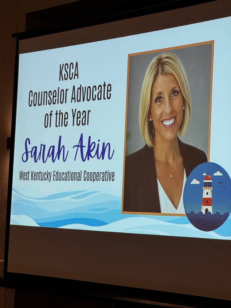 sarah akin receiving an award