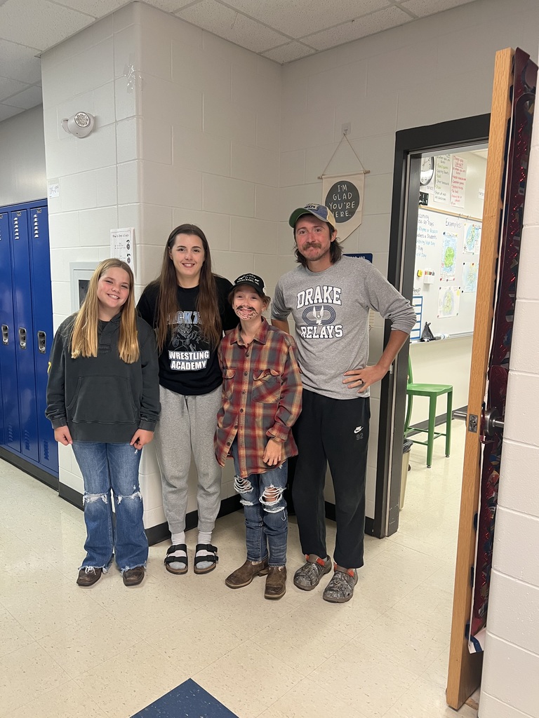 The middle school celebrated Homecoming week with Teachers vs Students! They did an outstanding job!