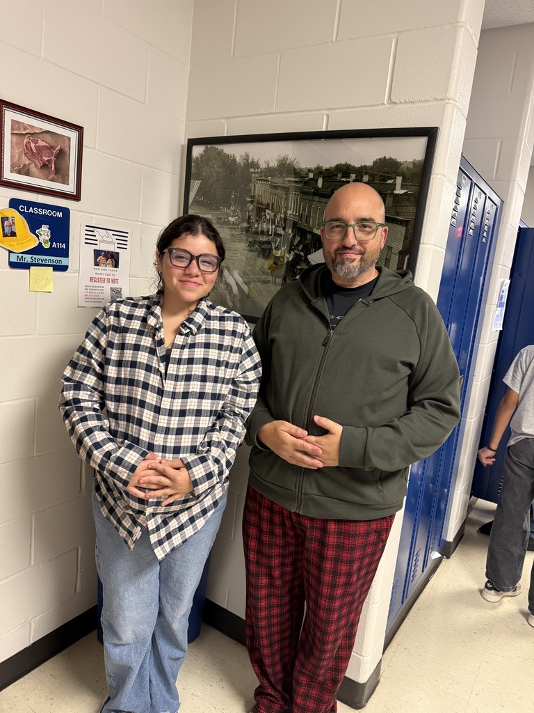 The middle school celebrated Homecoming week with Teachers vs Students! They did an outstanding job!