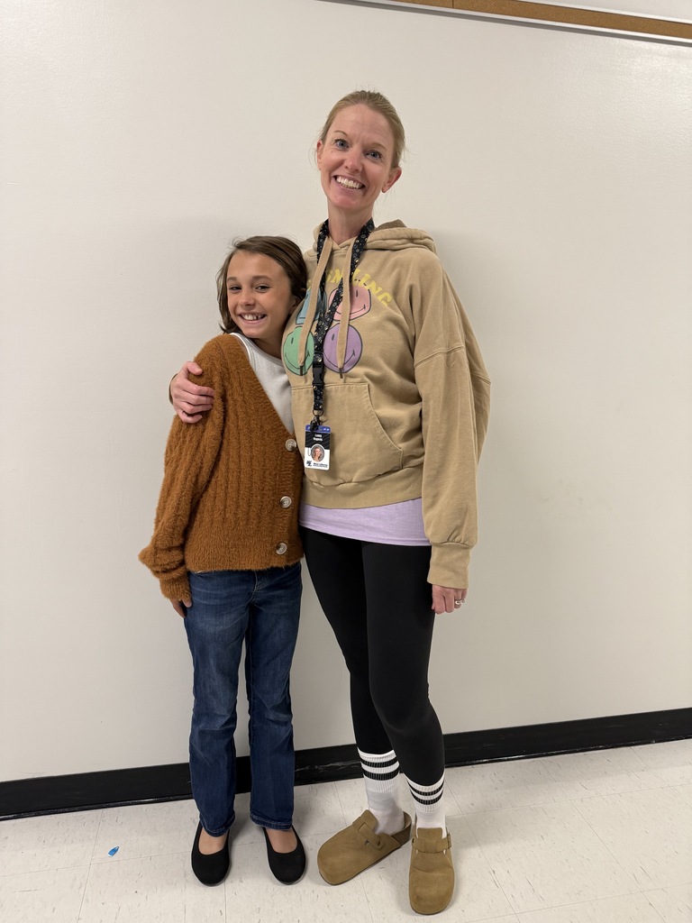 The middle school celebrated Homecoming week with Teachers vs Students! They did an outstanding job!