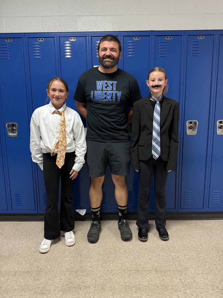 The middle school celebrated Homecoming week with Teachers vs Students! They did an outstanding job!